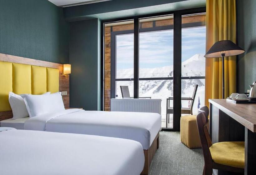 اتاق سوپریور با چشمانداز کوهستان, Best Western Gudauri