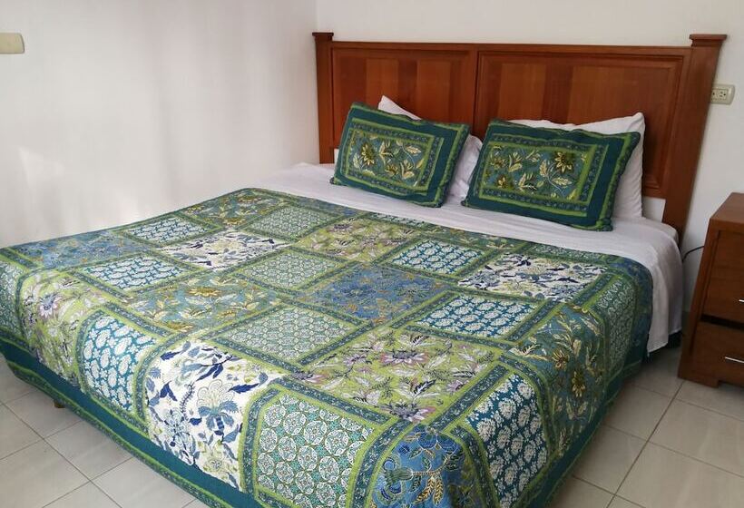 اتاق 4 خوابه, Truecost Resort Villas Paradise