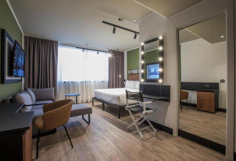 اتاق لوکس, Mercure Roma Cinecitta