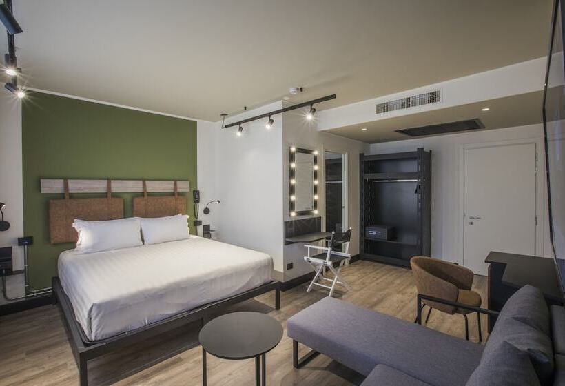 اتاق لوکس, Mercure Roma Cinecitta