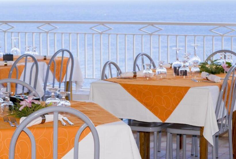 חדר סטנדרט, Ariston