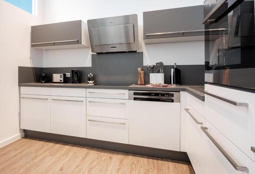 발코니가 있는 스위트, Limehome Zwickau Dr. Friedrichs Ring