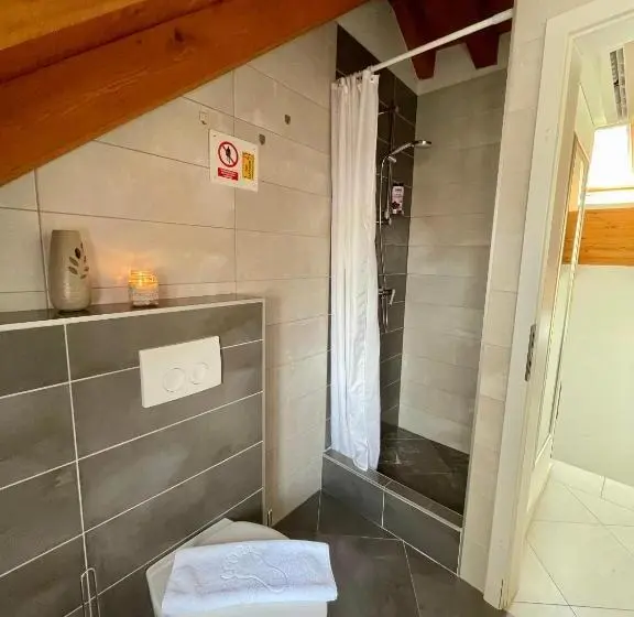 Estudio Estàndard, Guesthouse Kresic
