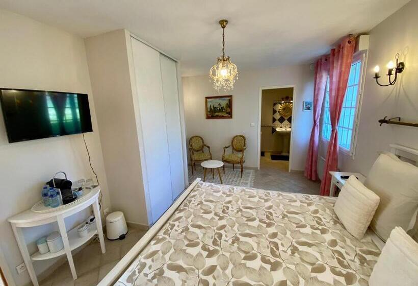 デラックスルーム, Sans Souci Bed And Breakfast Luxe Heated Pool And Restaurant