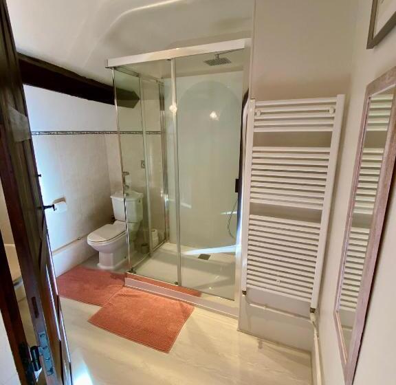 デラックスルーム, Sans Souci Bed And Breakfast Luxe Heated Pool And Restaurant