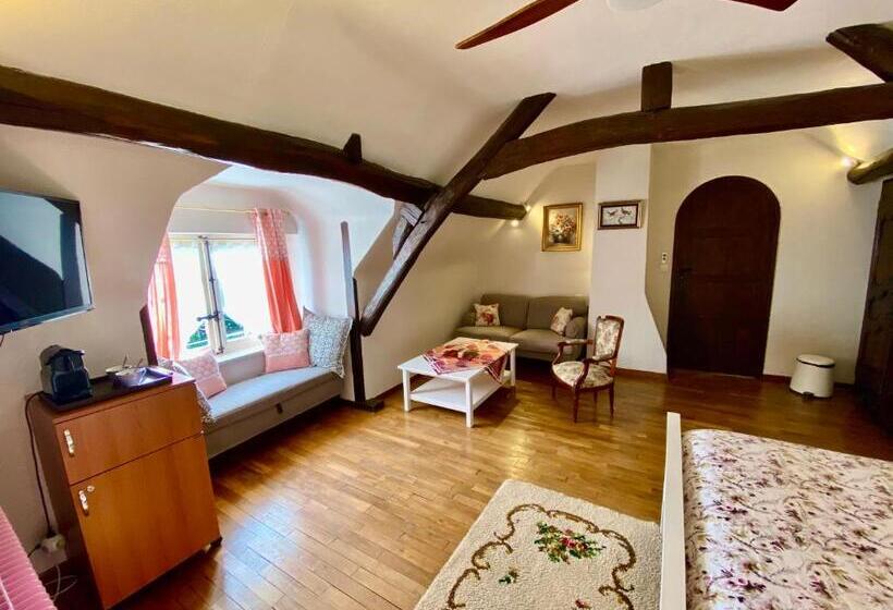 デラックスルーム, Sans Souci Bed And Breakfast Luxe Heated Pool And Restaurant