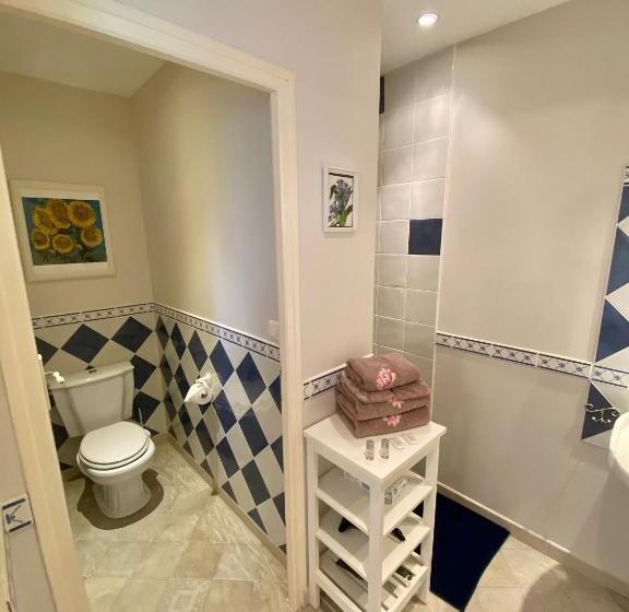 デラックスルーム, Sans Souci Bed And Breakfast Luxe Heated Pool And Restaurant