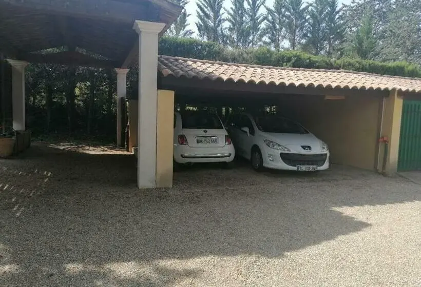 اتاق سوپریور, Hôtes Antic Provence