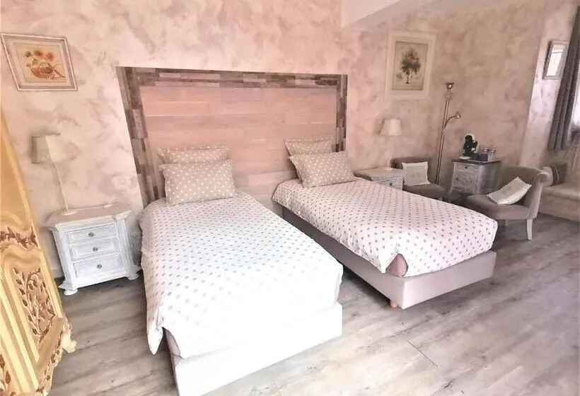 اتاق سوپریور, Hôtes Antic Provence