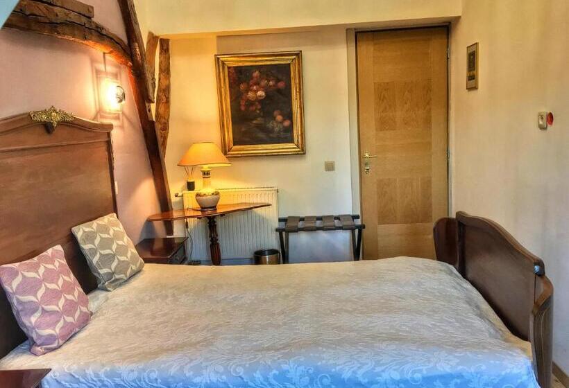 スタンダードルーム, Mara Ath