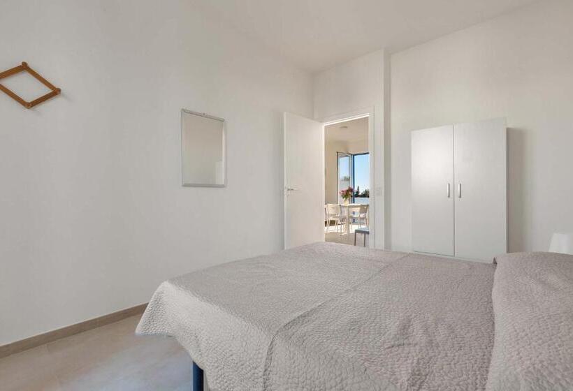 Apartament 1 Sypialnia z Balkonem, Residence Mare Azzurro By Barbarhouse