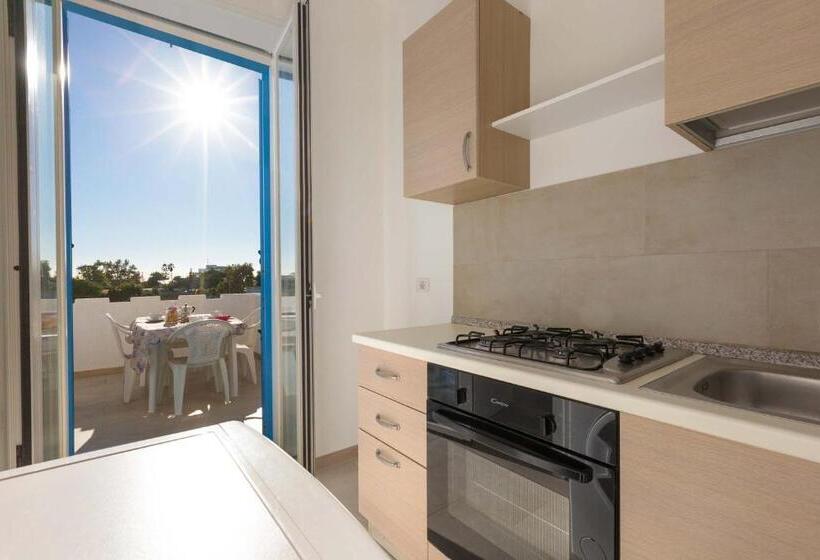 Apartament 1 Sypialnia z Balkonem, Residence Mare Azzurro By Barbarhouse