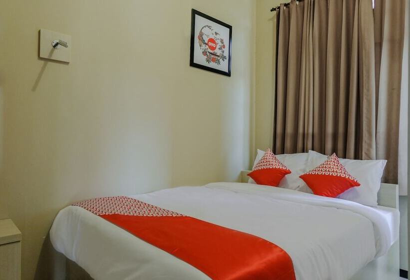 اتاق استاندارد, Uniga Malang Family Residence By Oyo Rooms