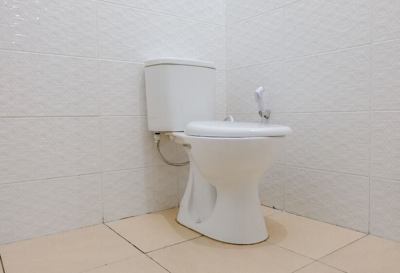 سوییت لوکس, Uniga Malang Family Residence By Oyo Rooms