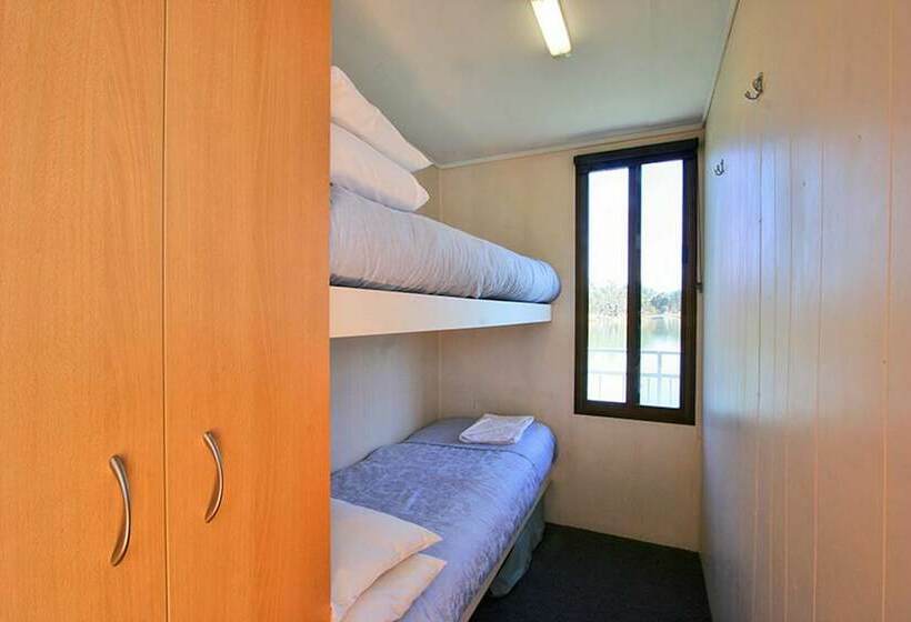 خانه 1 خوابه, All Seasons Houseboats