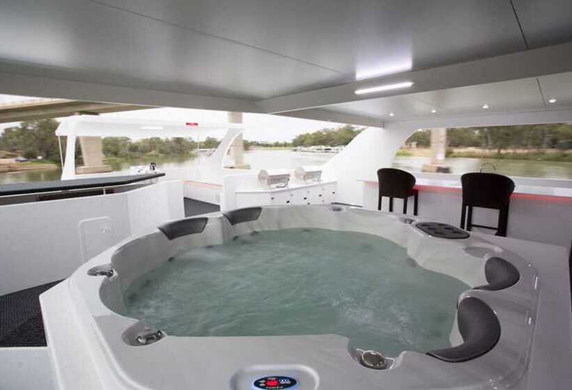 خانه 1 خوابه, All Seasons Houseboats