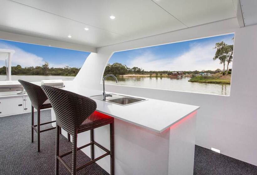 خانه 1 خوابه, All Seasons Houseboats