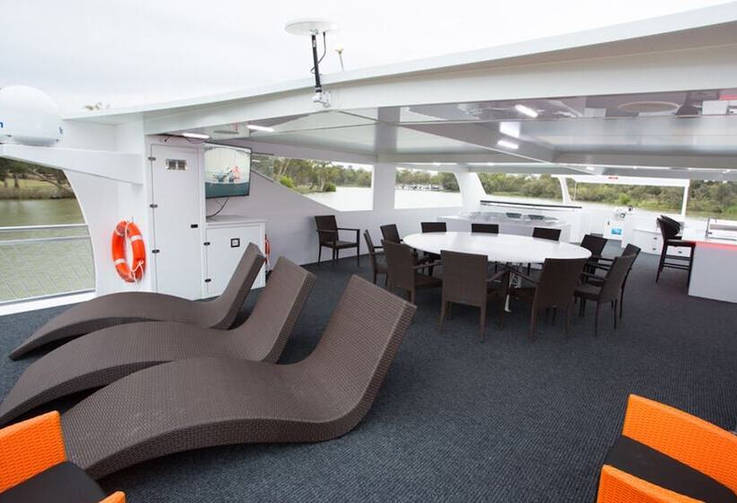 خانه 1 خوابه, All Seasons Houseboats