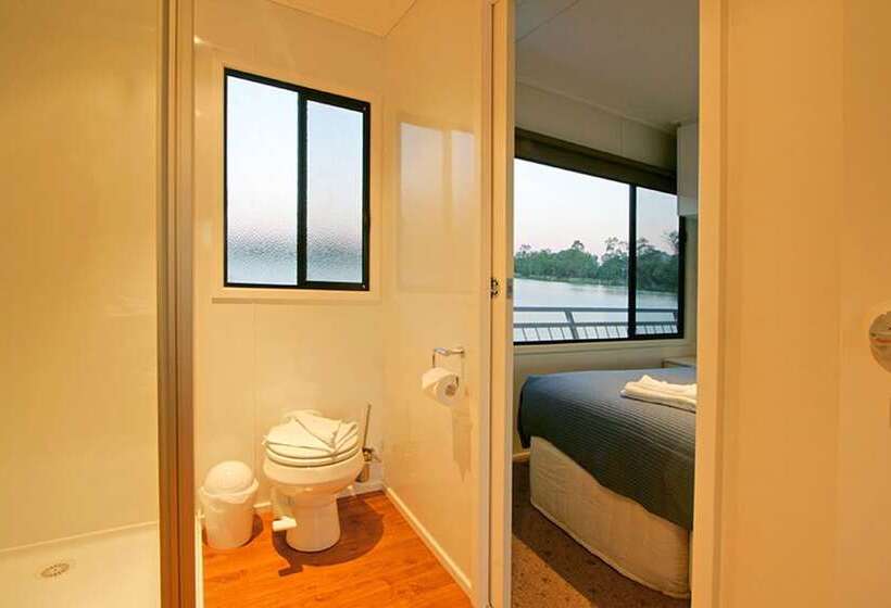 خانه 4 خوابه, All Seasons Houseboats