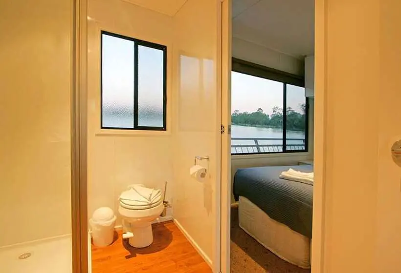 خانه 4 خوابه, All Seasons Houseboats