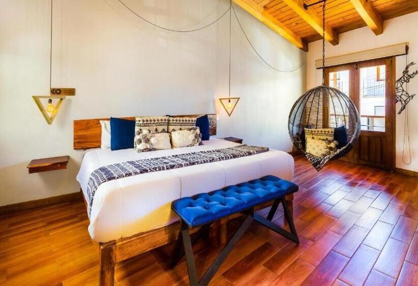 Deluxe Kamer, Kali
