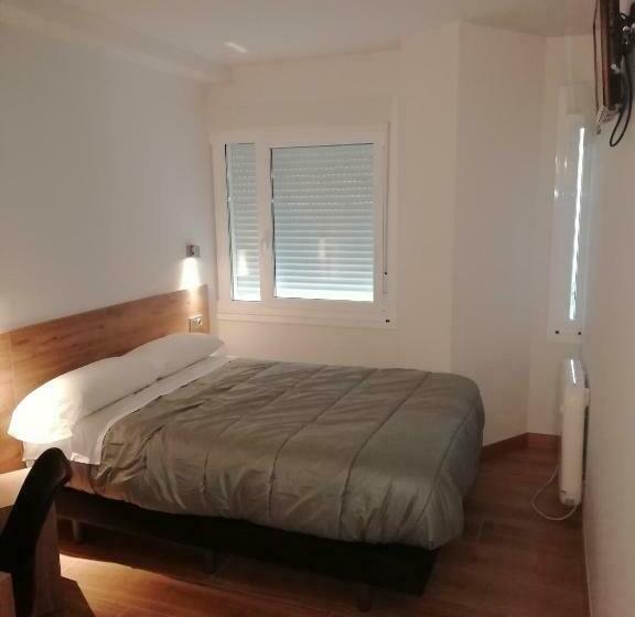 スタンダードシングルルーム, Pensión B2bikain Hss00895