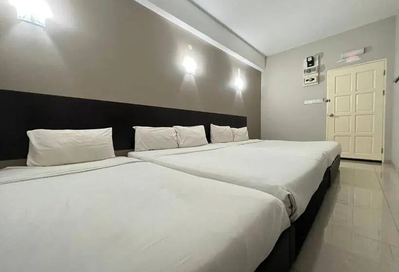 Chambre Familiale Supérieure, Nice Stay Three Six Five Services