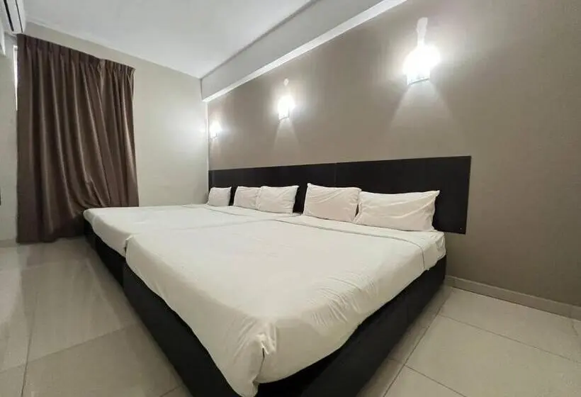 Chambre Familiale Supérieure, Nice Stay Three Six Five Services