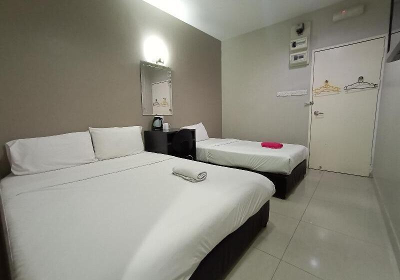 スタンダードトリプルルーム, Nice Stay Three Six Five Services