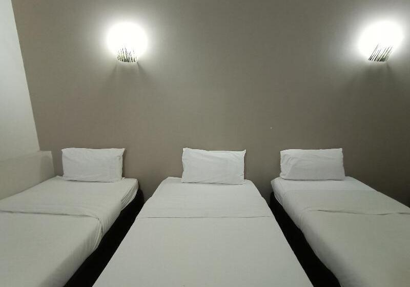 Трехместный Номер Deluxe, Nice Stay Three Six Five Services
