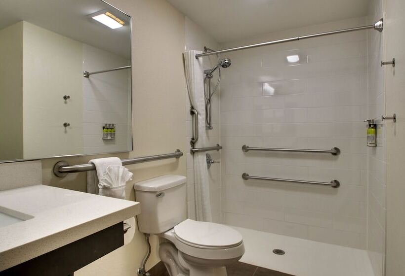 Люкс Адаптированный для Инвалидов, Candlewood Suites Wichita East, An Ihg