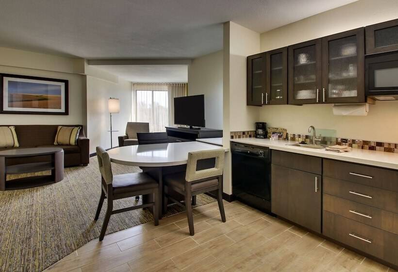 Люкс 2 Спальни, Candlewood Suites Wichita East, An Ihg