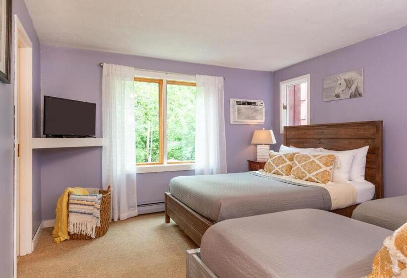 غرفة قياسية رباعية, White Horse Lodge