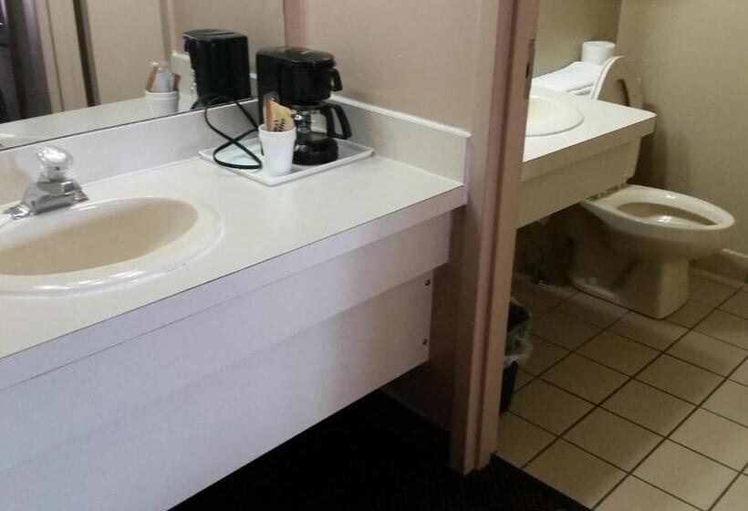 חדר סטנדרט עם מיטת קינג, German Village Inn Motel