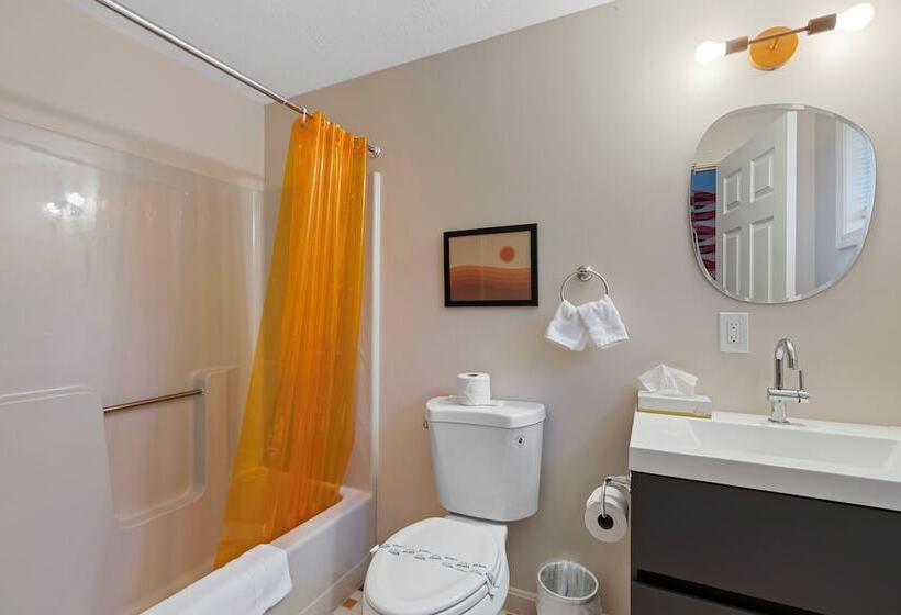 غرفة قياسية, Wagon Wheel Motel