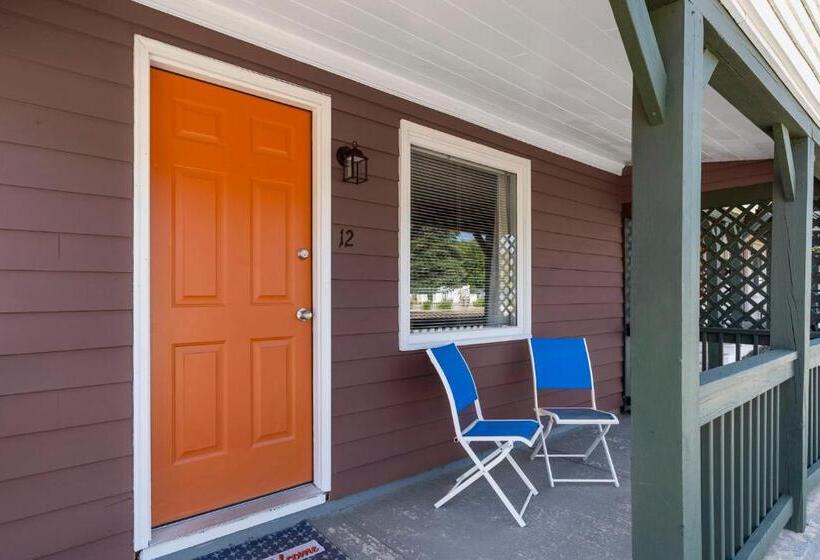 إستوديو قياسى, Wagon Wheel Motel