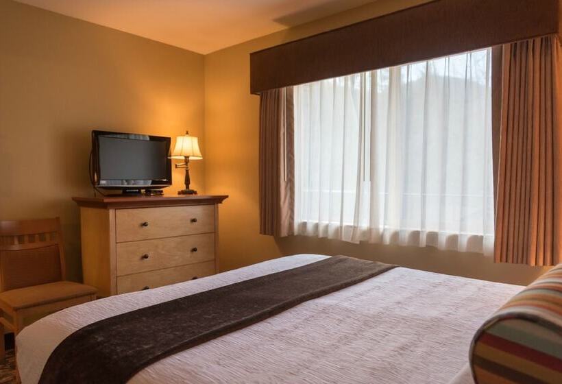 Lakosztály, Whispering Woods Resort