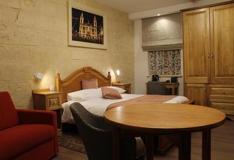 سوییت سوپریور, Palazzino Nina Boutique