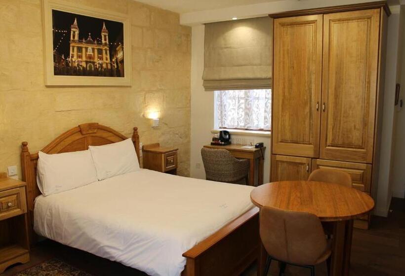 اتاق سوپریور با چشم‌انداز شهر, Palazzino Nina Boutique