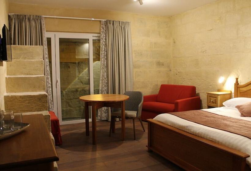 سوییت سوپریور, Palazzino Nina Boutique