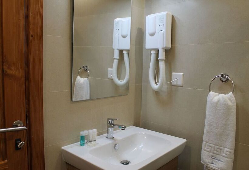 اتاق لوکس, Palazzino Nina Boutique