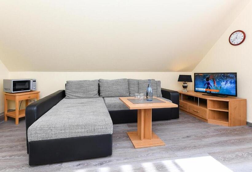 شقة غرفة واحدة, Pension Nordkap