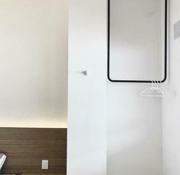 Номер Deluxe, Blanco Pachuca