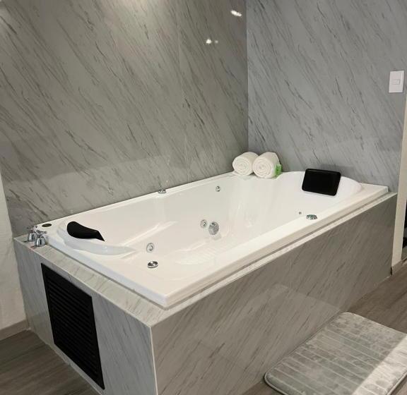 Люкс Повышенной Комфортности, Blanco Pachuca