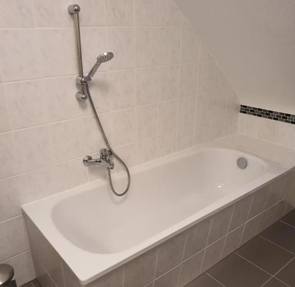 חדר משפחתי, Gasthaus Neue Mühle