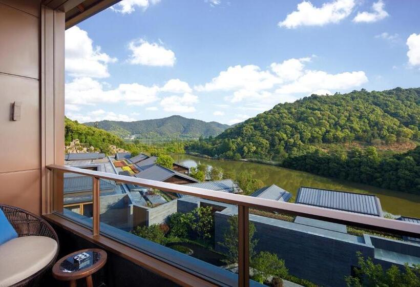 جناح مطل على البحيرة, Xianghu Xiaoyao Manor