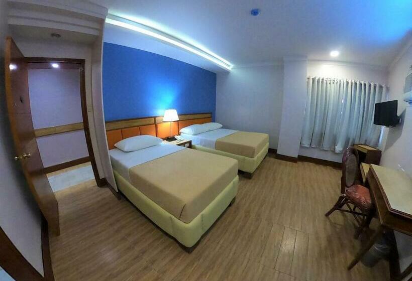 اتاق استاندارد سه نفره, Valencia