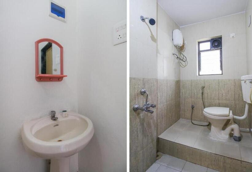 اتاق کلاسیک سه تخته, Oyo 70336 Royal Orbit Blue