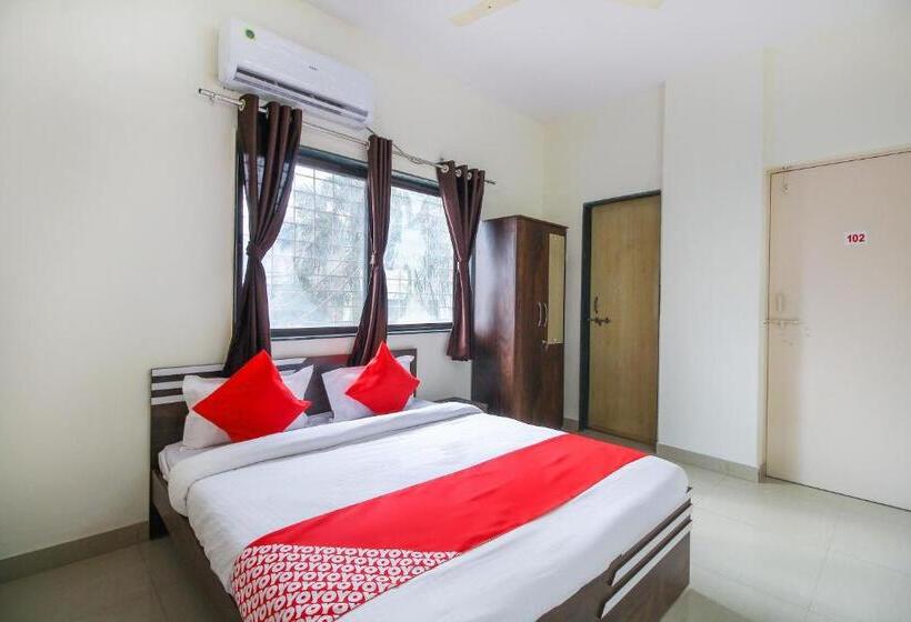 اتاق کلاسیک سه تخته, Oyo 70336 Royal Orbit Blue