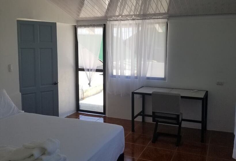 اتاق استاندارد با بالکن, Vista Castillo